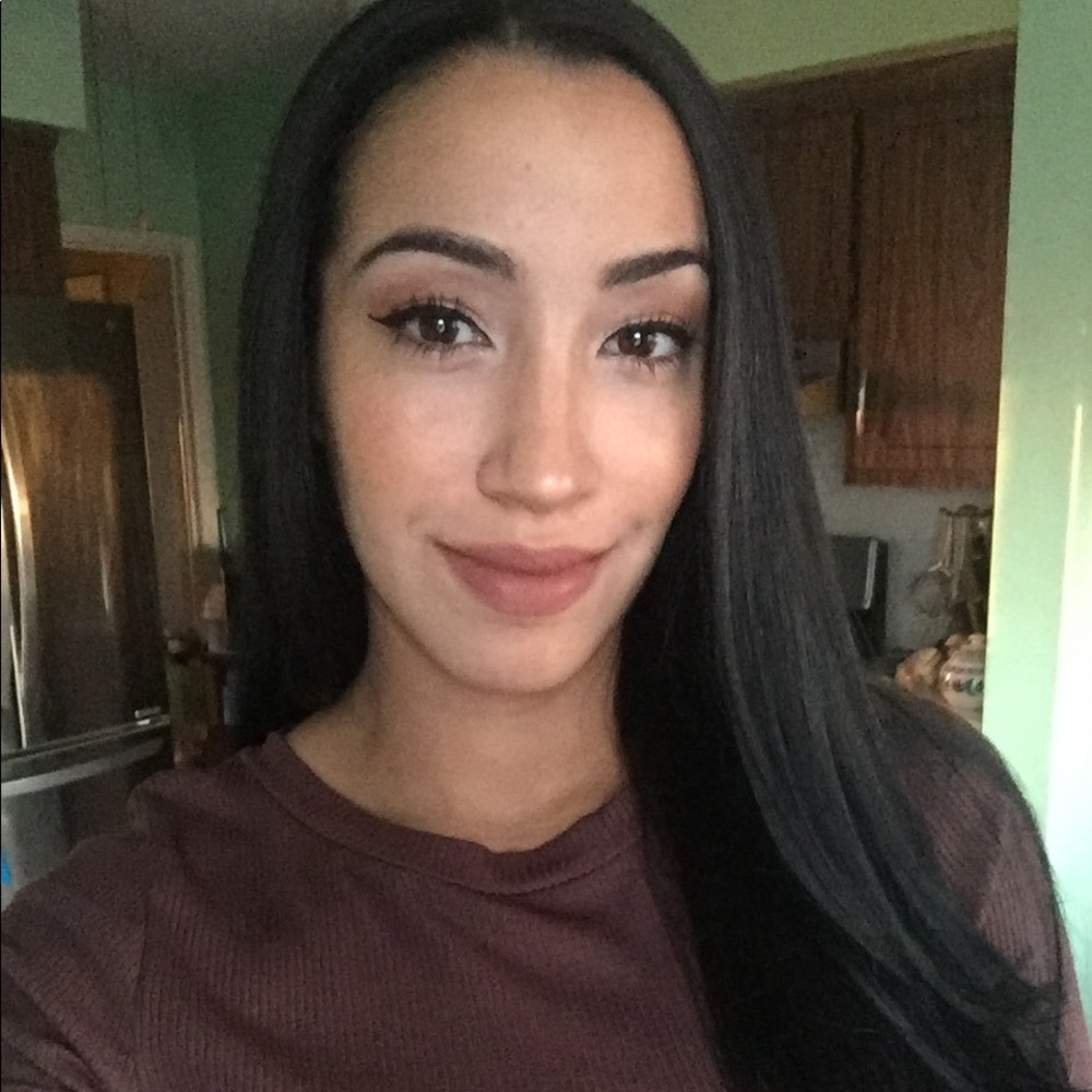 Meet your Posher, Jasmine